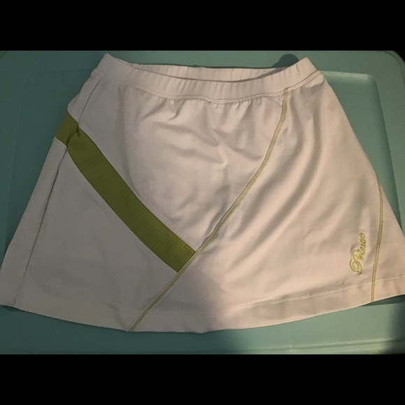 Tennis skirt - Picture 1 of 3